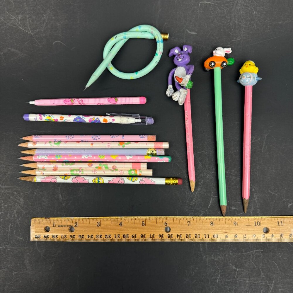 Vtg lot 13 Spring Easter Pastel Outside Color Lead Pencils Used Sharpened READ